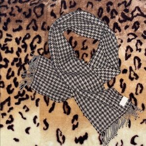 Coach Black and White Houndstooth Scarf. Wool and cashmere!